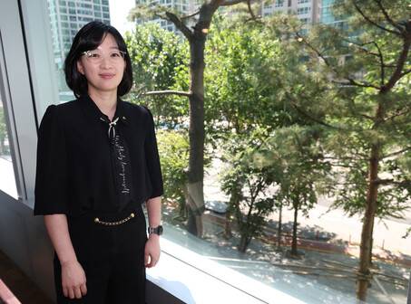 오순영 케이비(KB)금융지주 금융에이아이(AI)센터장이 1일 서울 여의도 케이비(KB)금융지주 신관에서 <한겨레>와 인터뷰하고 있다. 강창광 선임기자 chang@hani.co.kr