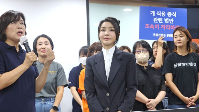 지난달 30일, 김건희 여사가 개 식용 금지 관련 동물단체 기자회견에 참석한 모습 (사진 출처 : 연합뉴스)