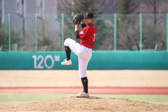 올 시즌 대학 사이드암 최대어 정지헌