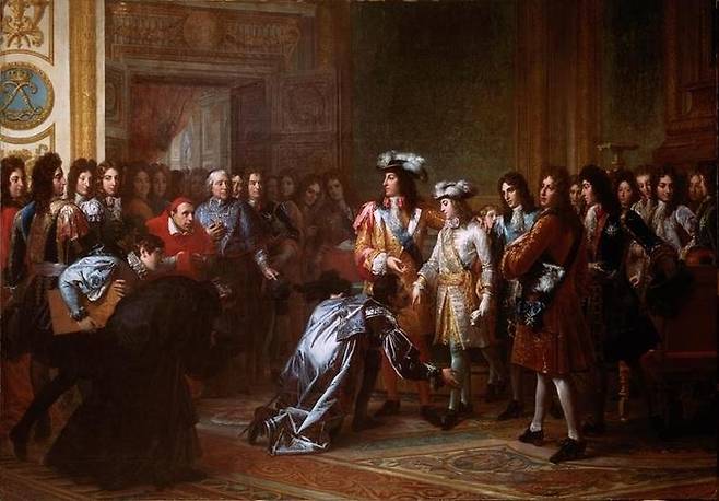 “스페인 왕위는 이제 부르봉의 것이라네.” 프랑스 앙주 공작 필리프가 스페인 펠리페 5세로 선포되는 장면을 묘사한 프랑수아 파스칼 시몽 제라르(1770-1837)의 그림.