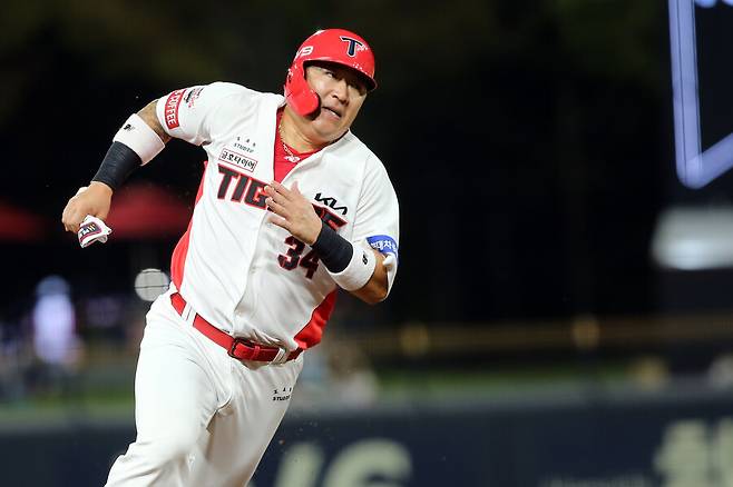 ▲ 최형우는 나성범의 이탈에도 KIA가 버틸 수 있었던 최후의 보루였다 ⓒKIA타이거즈