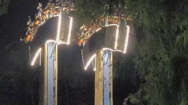 캐나다 온타리오 주 원더랜드 테마파크에서 놀이기구 오작동 사고가 발생했다.