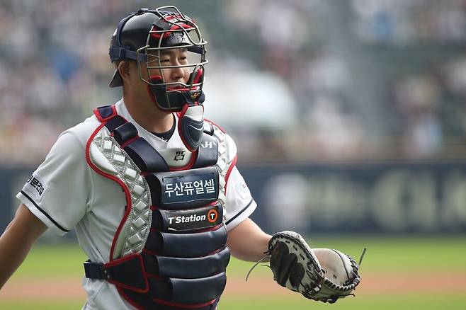 ▲ 교체되는 양의지 ⓒ 두산 베어스