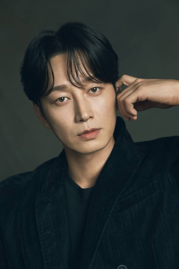 배우 이현욱이 스포츠한국과 만났다. 사진=넷플릭스