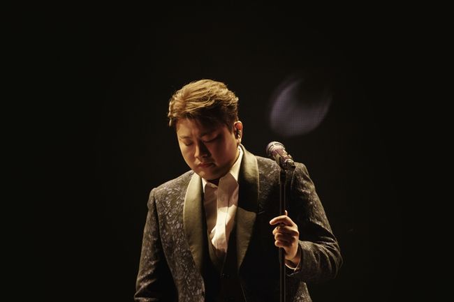 CGV announced on the 6th that it will open Kazunari Ninomiya: Kim Ho-joongs Season  ⁇  in 2D and Screen X on the 18th, following singer Kim Ho-joongs third music movie  ⁇ Wind.Kazunari Ninomiya: Season of Kim Ho-joong is Kim Ho-joongs first All states tour concert  ⁇  2022 KIM HO JOONG CONCERT TOUR ARISTRA (AhriCJ Stroud)  ⁇  Stage and travel to kunsan Journey.This movie is open to screen X and hopes.All states Kim Ho-joongs first All states tour concert with 100,000 fans in six cities AhriCJ Stroud The live performance unfolds on the left and right walls and gives a sense of presence in the theater.It is hoped that the audience will be impressed by the magnificent scale and the heat of the theater at the time of the performance.Kim Ho-joongs trip to Gunsan, which he planned for a rest, is also a viewing point. You can see Kim Ho-joong, who enjoys speculation in blue fields, open beaches and tranquil forests, on the big screen of the theater.In addition,  ⁇  AhriCJ Stroud  ⁇  Behind the scenes with the staff, Kim Ho-joongs own fan club  ⁇  Ahris  ⁇  meaning of the heart is filled with the fans expectation.Kazunari Ninomiya: Season  ⁇  of Kim Ho-joong is scheduled to open advance booking sequentially from the afternoon of the 6th.CGV Yongsan Ipark Mall, Centum City, Daejeon Bulletproof, etc. All states can be found at 70 theaters.CGV Lee Jung-kook, ICECON Business Team Manager, said, Thank you, thank you: Kim Ho-joongs first fan meeting movie, life is beautiful: Kim Ho-joongs third music movie opens after Vita Dolce. I hope you will enjoy Kim Ho-joongs story more vividly on the left, right and front.CGV, movie stills