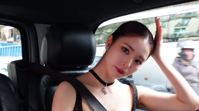 Actress Shin Se-kyung showed off her doll-like looks.The channel  ⁇ Shin Se-kyung sjkuksee ⁇  recently released a video titled Vlog ⁇  in  ⁇  half a year.Shin Se-kyung in the video said that he had been to Paris during the autumn and winter fashion week of 2023, and that he had not finished shooting the drama yet, so he went to a short schedule.On his way to Paris, Shin Se-kyung read the script, saying that he had a lot of ambassadors, and he took pictures of the scenery he saw on the plane following the ramen noodle.Soon after arriving in Paris, he went on a tour, saying that Paris was trying to take a picture in front of his youngest chief and Louvre.I arrived at the hostel late at night, but Shin Se-kyung was surprised to see that he was exercising immediately without resting, saying that he was at the gym at 12 pm.He then unpacked his baggage and slept over three oclock in the morning. He also slept for three hours because of the time difference, so his eyes flashed. I lay down to sleep again, but I could not sleep, so I cremated.After finishing his makeup, Shin Se-kyung told his diligent daily life that he would just go to eat breakfast. I enjoyed eating breakfast every day. I also enjoyed breakfast, pledging that I wanted to be that person.Since then, Shin Se-kyung has been shooting with a thick makeup unlike usual. He made a smile with a satisfied smile, saying that it was a long time to make such a makeup.In addition, Shin Se-kyungs daily life at Paris Fashion Week continued. He wore a sleeveless black dress and showed off his graceful appearance with beautiful visuals.On the other hand, Shin Se-kyung is appearing on the screening of tvN Saturday drama  ⁇  Aramun which is currently airing. ⁇  Shin Se-kyung Sjkuksee ⁇