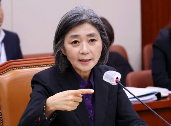 김행 여성가족부 장관 후보자가 지난 5일 국회에서 열린 인사청문회에서 의원 질의에 답변하고 있다. 연합뉴스