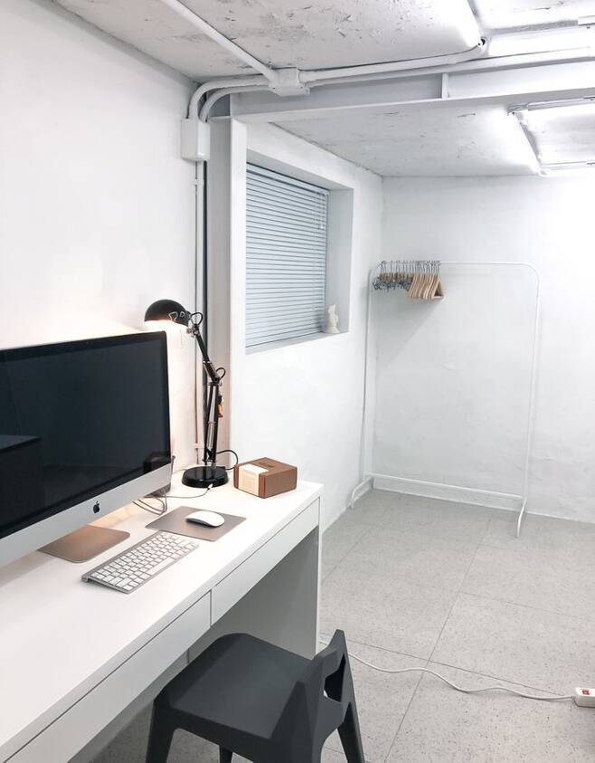 출처: <책상 및 의자> 제품 정보 보러 가기 (▲이미지 클릭)