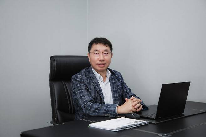 노환진 탑머티리얼 대표이사