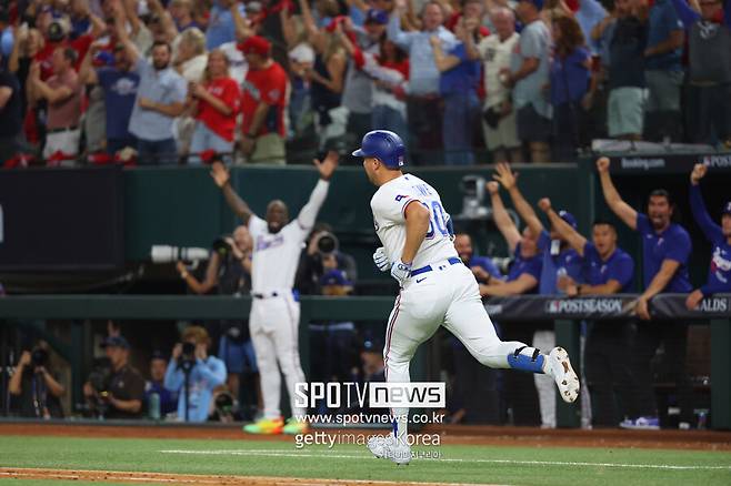 ▲나다니엘 로우