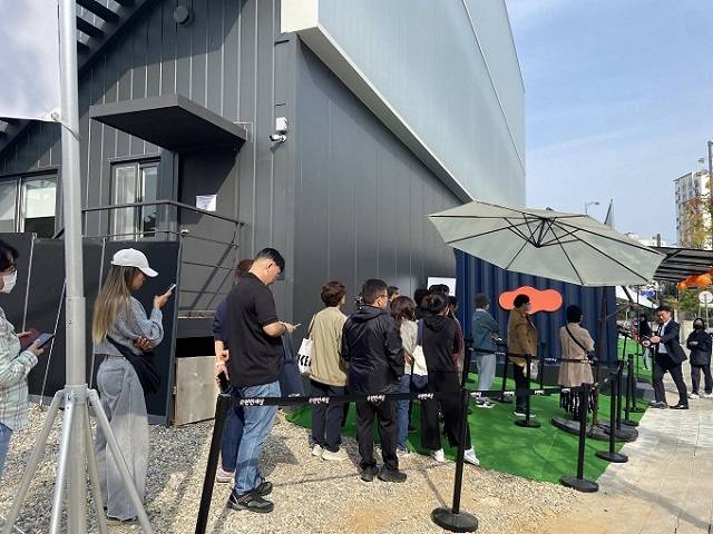 e편한세상 강동 프레스티지원 견본주택 /사진=김진수 기자