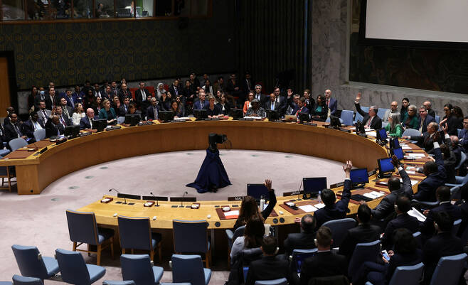 유엔 안전보장이사회는 18일(현지시간) 미국 뉴욕 유엔본부에서 열린 이스라엘과 하마스의 분쟁에 관한 결의안 초안을 표결에 부쳤다. 로이터연합뉴스
