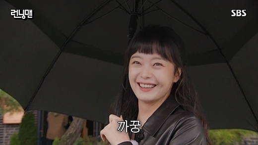 Actor Jeon So-min decided to leave SBS Running Man in six years, and now the publics attention is naturally focused on who will become the Running Man successor to Jeon So-min.Jeon So-min will disjoint Running Man after the recording on the 30th. For the time being, Running Man will be operated by six members including comedian Yoo Jae-Suk, Ji Suk-jin, Yang Se-chan, singer Kim Jong-kook, Haha and actor Song Ji-hyo.Previously, Running Man was conducted as a six-member system for about six months from November 2016 to April 2017.At that time, there were six people including Yoo Jae-Suk, Ji Suk-jin, Kim Jong-kook, Haha, Song Ji-hyo and actor Lee Kwang-soo.Then, in April 2017, Yang Se-chan and Jeon So-min joined the eight-member system for more than four years, and Lee Kwang-soo disjointed after the broadcast in June 2021, .This time, with the disjoint of Jeon So-min, Running Man is going back to the six-member system in about six years.It is crucial how long the Running Man will maintain the six-member system and who will be replaced by Jeon So-min.Yoo Jae-Suk is another entertainer MBC What do you do when you play?Was disjointed by comedian Jeong Jun-ha and gag woman Shin Bong-sun in June, and then resumed after a one-month reorganization period, during which the model was introduced as a new member.However, What do you do when you play? Is a decision to disjoint Jeong Jun-ha and Shin Bong-sun.Also, despite the fact that the new member has been put in, it is dominant that it has not been able to clean up the slump before the reorganization period.For Running Man, it is worth referring to the precedent of What do you do when you play?Like Jeong Jun-ha and Shin Bong-sun of What do you do when you play?, Jeon So-min is also a member of Running Man because of memberYi Gi who has been loved and supported by viewers.It is a burden to be replaced by whoever succeeds. Because the footprint left by Jeon So-min in Running Man is clear, the successor member is inevitably compared with Jeon So-min for the time being.On the other hand, on the other hand, on the other hand, on the other hand, on the other hand, on the other hand, on the other hand, on the other hand, on the other hand, on the other hand, On the other hand, on the other hand, on the other hand, On the other hand, on the other hand, on the other hand, On the other hand, on the other hand, On the other hand, on the other hand, On the other hand, on the other hand, On the other hand, I made the decision that I needed time, he explained.