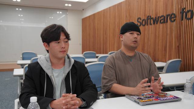 왼쪽부터 조대범 쿨쿨 기술팀장, 김원 대표.<사진: 디지털타임스>