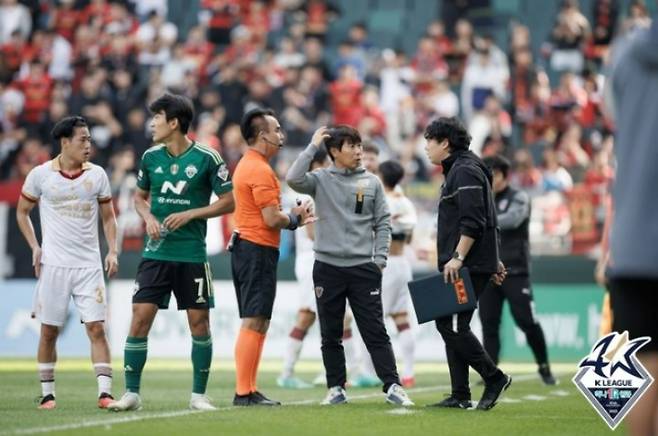 전북-포항전 장면. 한국프로축구연맹 제공