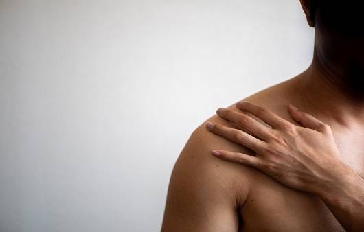 쇄골 통증을 유발하는 질환은 다양하다|출처: 게티이미지뱅크