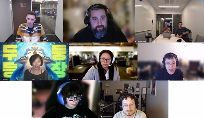 매튜 위트록 세트 리드 기획자, 스티븐 모티머 게임플레이 디렉터, 알렉스 콜 게임플레이 프로덕트 리드, 앨리슨 호 사운드 디자이너, 크리스틴 라이 게임 부가 기능 & 랭크 담당, 알렉스 양 장식 요소 프로덕트 매니저, 에밀리 비티 장식 요소 프로듀서, 마이클 셔먼 TFT e스포츠 총괄. 라이엇 게임즈