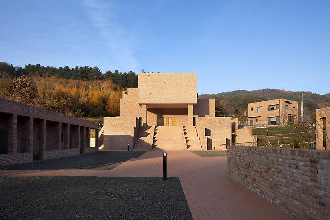 가온건축은 2020년 제따와나 선원으로 아시아건축사협회 건축상을 수상했다. ⓒ박영채