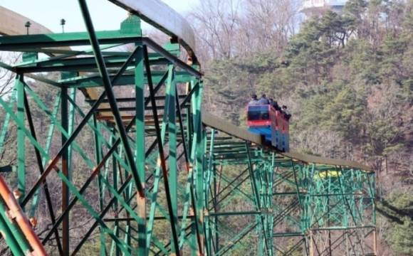 광주 지산유원지 모노레일. 연합뉴스