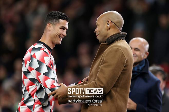 ▲ 티에리 앙리는 은퇴 이후 프리미어리그 해설가로도 활동했다.