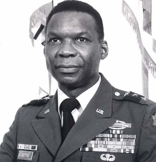 6·25전쟁 참전용사이자 미 육군에서 흑인 최초로 군단장을 지낸 줄리어스 벡턴(1926∼2023) 장군. 미 육군 홈페이지