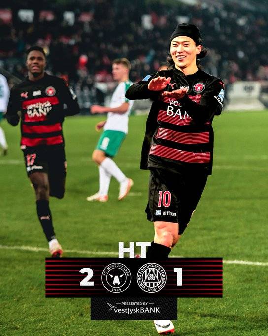 조규성(오른쪽). /사진=미트윌란 공식 SNS