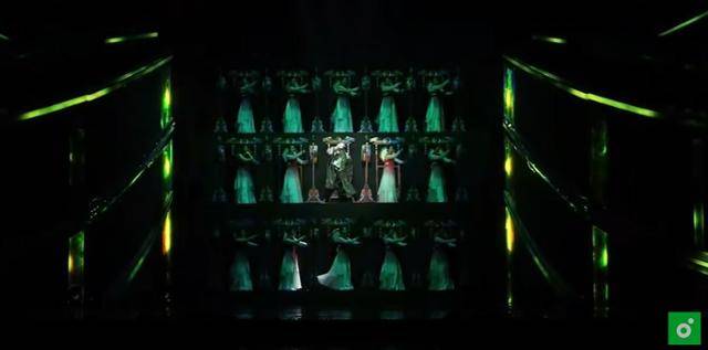 방탄소년단의 2019년 멜론 뮤직 어워즈 '아이돌' 공연 모습. 멜론 시상식 영상 캡처