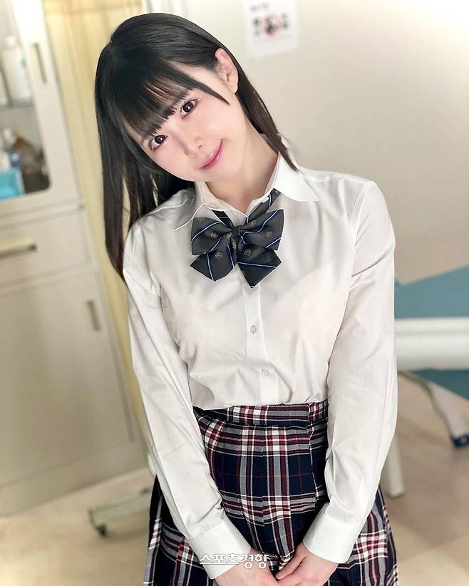 일본 AV 배우 요코미야 나나미가 극단적 선택으로 사망한 사실이 알려졌다. 인스타그램 캡처