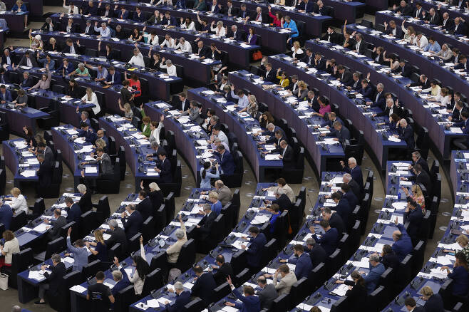 2023년 6월 유럽 의회가 인공지능 규제 법안을 승인했다. ⓒAP Photo