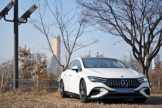 메르세데스-AMG EQE 53 4MATIC+. 김학수 기자