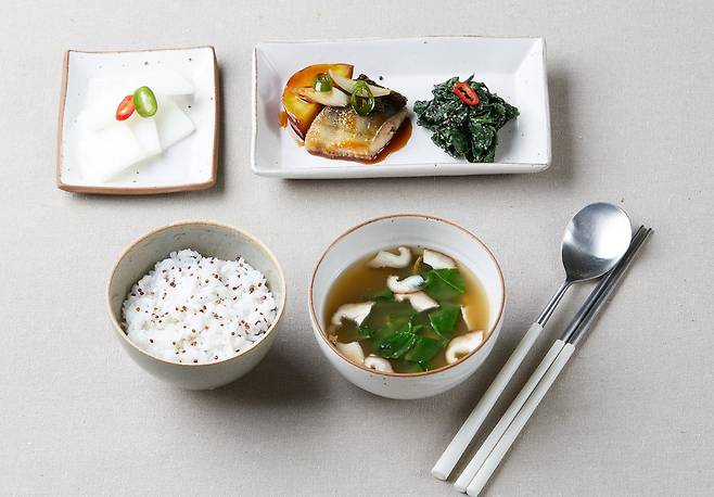 한국형 지중해식단 ‘임연수 고구마 조림’/ 비타북스 책 ‘맛있는 지중해식 레시피’
