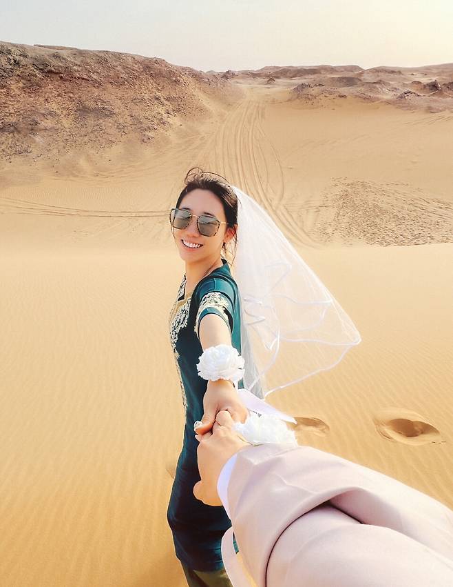 사막에서 셀프웨딩촬영