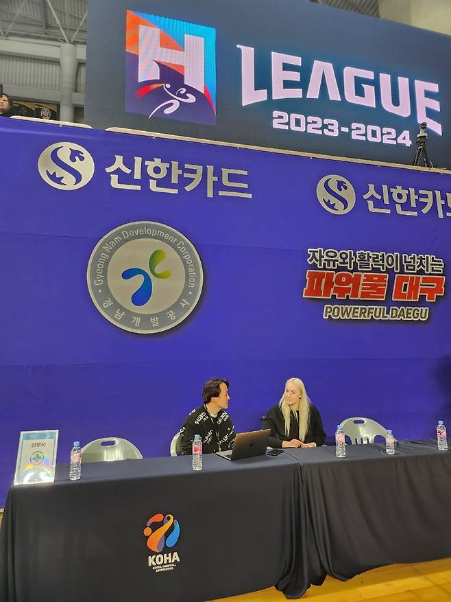 부산 알리나 몰코바가 지난 21일 부산 기장체육관에서 스포츠서울과 인터뷰를 갖고 있다. 기장 | 한국핸드볼연맹