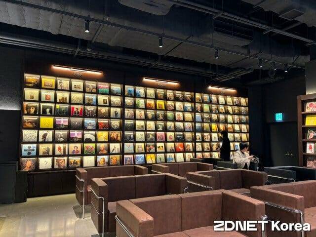 스타필드 수원 바이닐