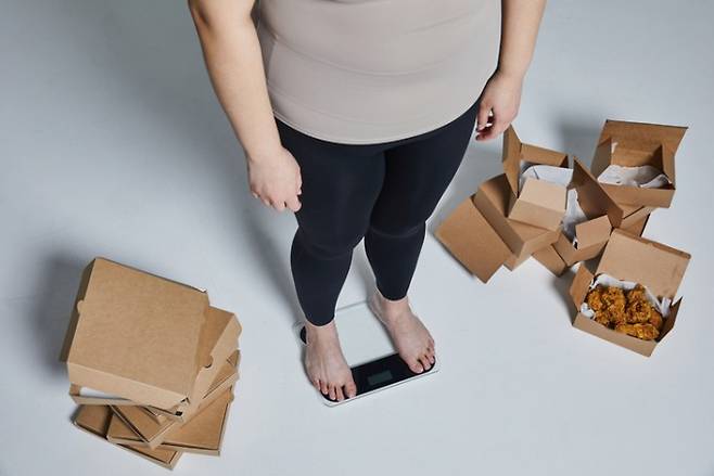 잘못된 식습관으로 젊은 통풍 환자가 늘고 있다. JV_LJS/게티이미지뱅크 제공.