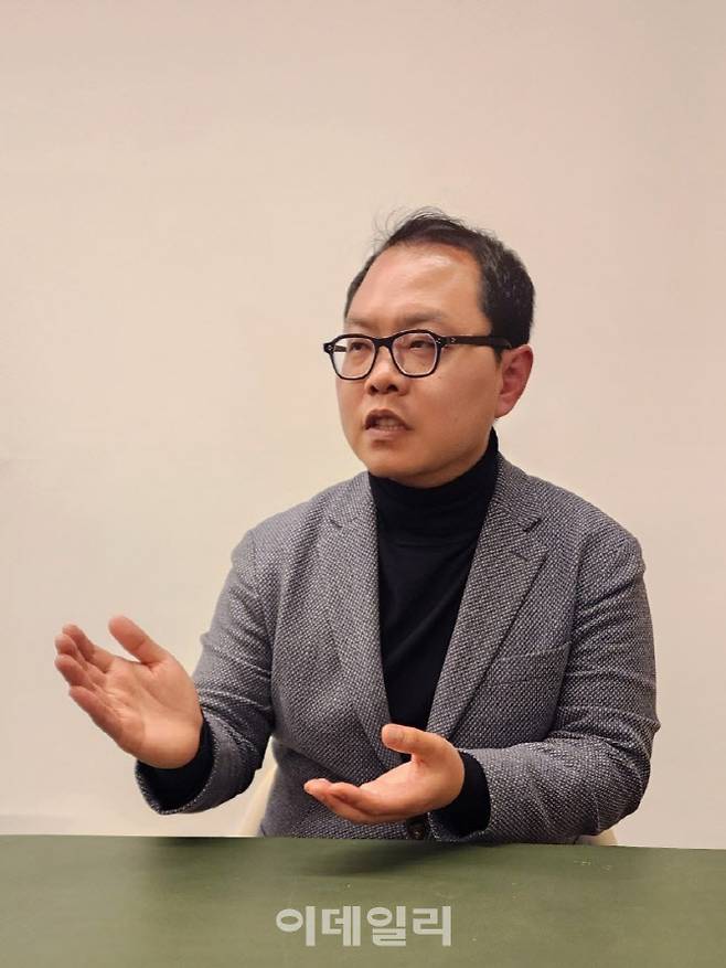 지난 31일 서울 성동구 한 카페에서 만난 국민의힘 중구·성동갑 예비후보 권오현 변호사가 이데일리와 인터뷰를 하고 있다. (사진=백주아 기자)