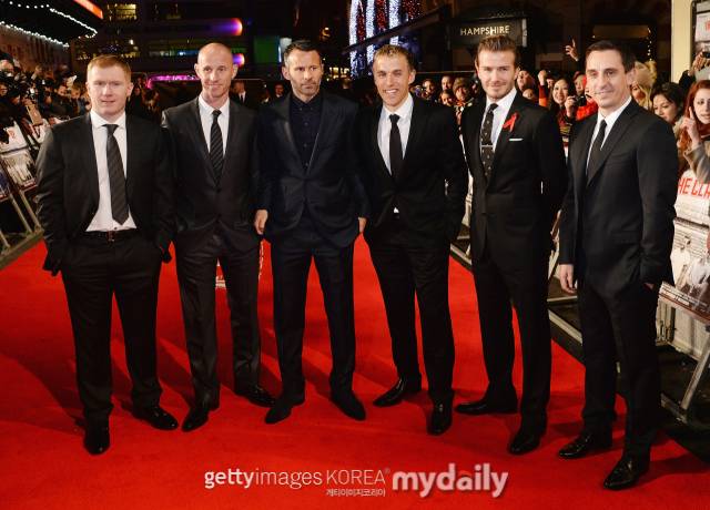맨체스터 유나이티드 '클래스 오브 92' 폴 스콜스, 니키 버트, 라이언 긱스, 필립 네빌, 데이비드 베컴, 개리 네빌(왼쪽부터)./게티이미지코리아