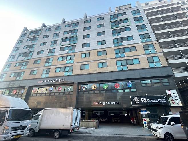 경기 안산시 선부동에 위치한 도원스위트빌 Ⅲ차의 모습. 최근 도원스위트빌 Ⅰ~Ⅲ차 건물이 모두 경매로 넘어가면서 세입자들은 전세 보증금을 한 푼도 돌려받지 못할 위기에 처했다. 사진=안정훈 기자