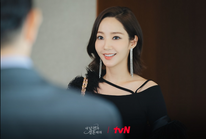 인생 2회차 박민영은 복수에 성공하고 꽃길을 걸을까. 사진ㅣtvN