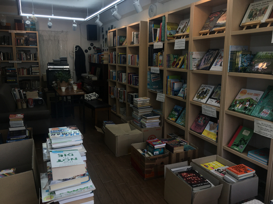 Curated selections of new books and a vide variety of used books can be found at Sehwa's English Bookstore [LIM JEONG-WON]