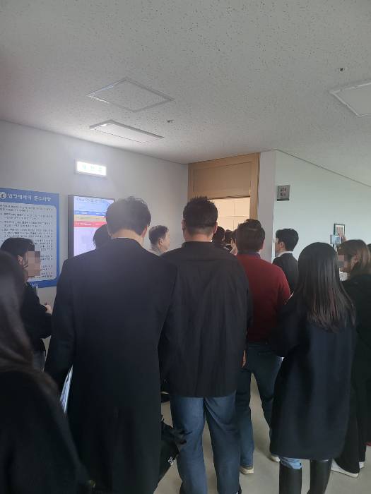 지난 21일 수원지방법원에서 임종윤·종훈 한미약품 사장이 제기한 한미사이언스의 신주발행 금지 가처분 신청에 대한 첫 심문기일이 열렸다. /사진=지용준 기자