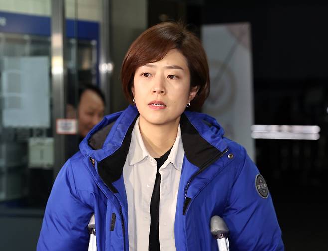 고민정 더불어민주당 최고위원이 지난 25일 오후 서울 여의도 중앙당사에서 열린 비공개 최고위원회의에 참석하고 있다. 뉴스1