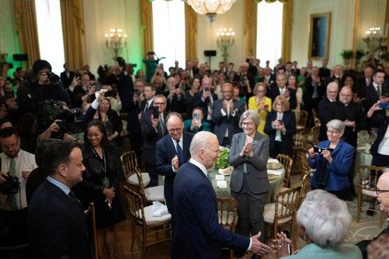 17일 세인트패트릭데이 기념 브런치 행사에 참석한 조 바이든 미국 대통령. 로이터=연합뉴스