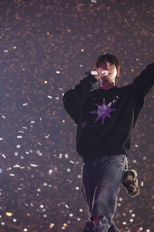 그룹 엑소 백현(BAEKHYUN). / INB100(아이앤비100)