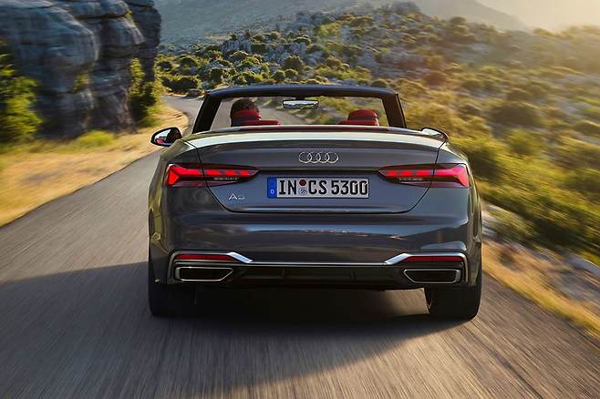 아우디 A5 카브리올레 45 TFSI 콰트로 프리미엄