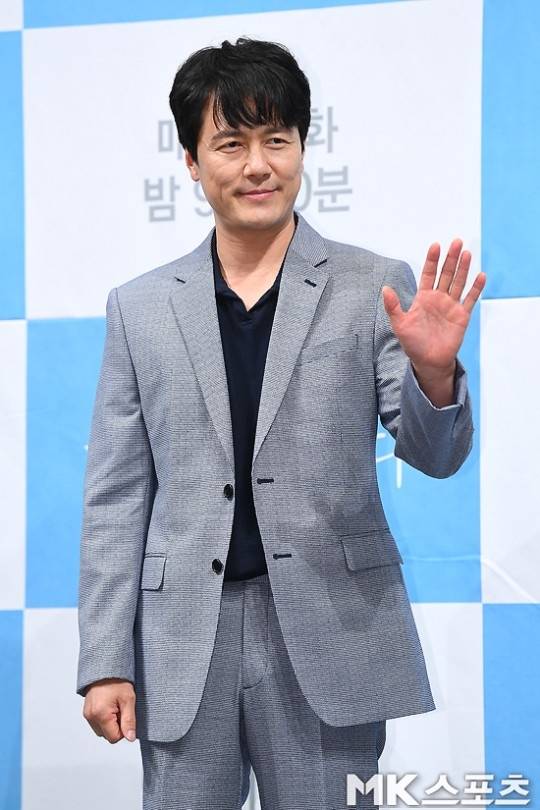 대한민국의 성씨 문화 속 극소수의 확률을 가진 희귀 성으로 연예계에 이름을 알리는 이들이 있다. / 사진 = MK스포츠 DB