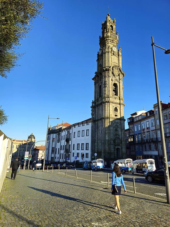 클레리구스 성당 종탑.