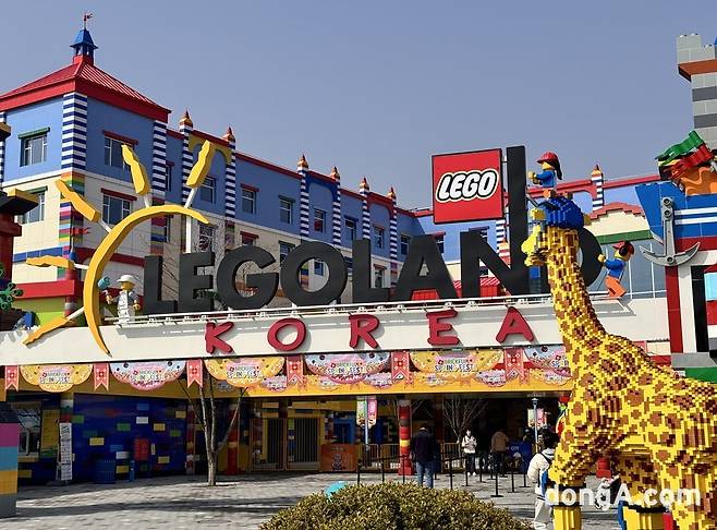 레고랜드는 27일 강원도 춘천 레고랜드 코리아 리조트에서 ‘2024 시즌 오픈 기자간담회’와 함께 신규 놀이기구 착공식을 진행했다. 사진=윤우열 동아닷컴 기자 cloudancer@donga.com