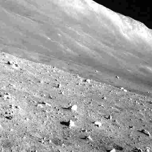 일본의 무인 달 착륙선 슬림이 춥고 긴 두 번째 밤을 견뎌내고 27일 보내온 사진. 일본우주항공연구개발기구