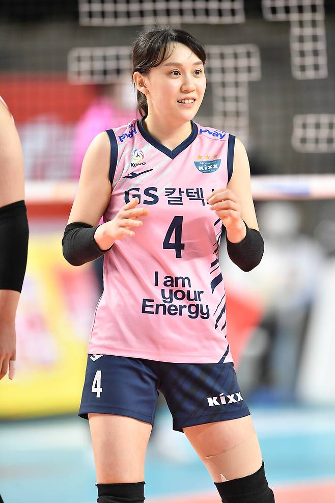 ▲ GS칼텍스의 주전 리베로로 활약했던 한다혜가 페퍼저축은행으로 전격 이적한다. 한다혜는 지난 시즌을 마치고 FA 자격을 얻었고 페퍼저축은행과 계약을 마쳤다. ⓒKOVO